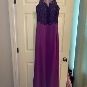 Elegant Purple Lace Evening Gown